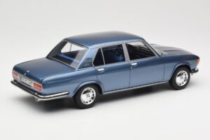BMW 2500 E3 Blue Metallic BoS Models 1:18 BOS030 Gyanta – 2. kép a 6-ből
