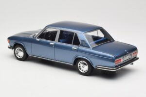 BMW 2500 E3 Blue Metallic BoS Models 1:18 BOS030 Gyanta – 5. kép a 6-ből
