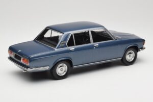 BMW 2500 E3 Blue Metallic Minichamps 1:18 155029200 Fém – 2. kép a 6-ből