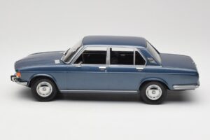 BMW 2500 E3 Blue Metallic Minichamps 1:18 155029200 Fém – 3. kép a 6-ből