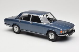 BMW 2500 E3 Blue Metallic Minichamps 1:18 155029200 Fém – 4. kép a 6-ből