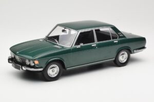 BMW 2500 E3 Green Metallic Minichamps 1:18 155029201 Fém