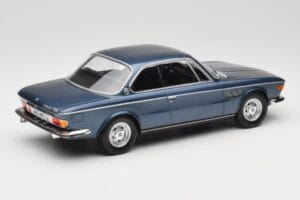 BMW 2800 CS E9 Kék Metál Minichamps 1:18 155028032 Fém – 2. kép a 6-ből