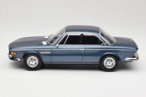 BMW 2800 CS E9 Kék Metál Minichamps 1:18 155028032 Fém – 3. kép a 6-ből