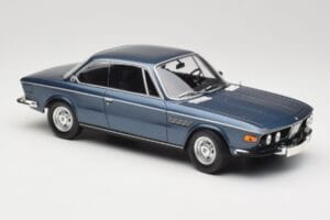 BMW 2800 CS E9 Kék Metál Minichamps 1:18 155028032 Fém – 4. kép a 6-ből