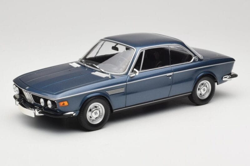 BMW 2800 CS E9 Kék Metál Minichamps 1:18 155028032 Fém