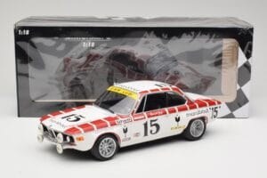 BMW 2800 CS E9 #15 Team Marabout Gaye / S. Braillard 24 Hours of Spa 1972 Minichamps 1:18 155722715 Fém – 6. kép a 6-ből