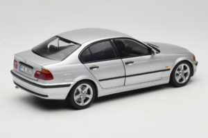 BMW 3 Series E46 Ezüst UT Models 1:18 80439421535 Fém – 3. kép a 8-ből