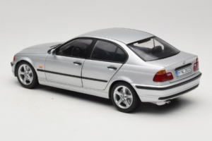 BMW 3 Series E46 Ezüst UT Models 1:18 80439421535 Fém – 7. kép a 8-ből