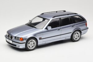 BMW 3 Series E36 Touring Blue Metallic MCG 1:18 MCG18365 Fém