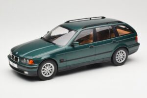 BMW 3 Series E36 Touring Green Metallic MCG 1:18 MCG18366 Fém