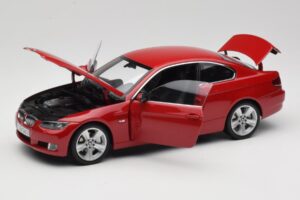 BMW 3 Series E92 Piros Kyosho 1:18 80430407219 Fém – 2. kép a 8-ből