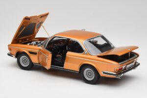 BMW 3.0 CSi E9 Gold Metallic Minichamps 1:18 180029027 Fém – 5. kép a 8-ből