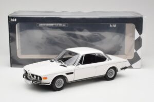 BMW 3.0 CSi E9 Fehér Minichamps 1:18 180029026 Fém – 8. kép a 8-ből