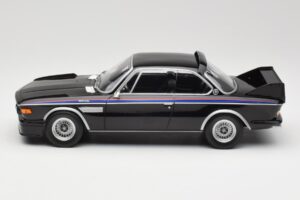 BMW 3.0 CSL E9 Fekete Minichamps 1:18 155028134 Fém – 3. kép a 6-ből