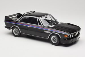 BMW 3.0 CSL E9 Fekete Minichamps 1:18 155028134 Fém – 4. kép a 6-ből