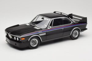 BMW 3.0 CSL E9 Fekete Minichamps 1:18 155028134 Fém
