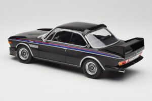 BMW 3.0 CSL E9 Fekete Minichamps 1:18 155028134 Fém – 5. kép a 6-ből