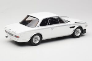 BMW 3.0 CSL E9 Chamonix White Otto 1:18 OT1145 Gyanta – 2. kép a 6-ből