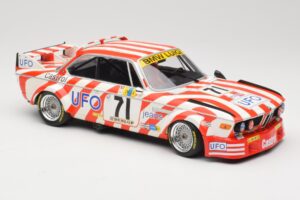 BMW 3.0 CSL E9 #71 Luigi Racing P. Xhenceval / J. Dieudonné 24 Hours of Le Mans 1977 Minichamps 1:18 155772571 Fém – 4. kép a 6-ből