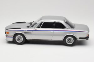 BMW 3.0 CSL E9 Polaris Silver Minichamps 1:18 155028135 Fém – 3. kép a 6-ből