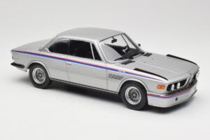 BMW 3.0 CSL E9 Polaris Silver Minichamps 1:18 155028135 Fém – 4. kép a 6-ből