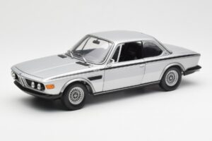 BMW 3.0 CSL E9 Ezüst Minichamps 1:18 180029020 Fém