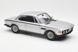 BMW 3.0 CSL E9 Ezüst Minichamps 1:18 180029020 Fém – 6. kép a 8-ből