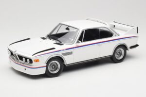 BMW 3.0 CSL E9 Fehér Minichamps 1:18 155028136 Fém
