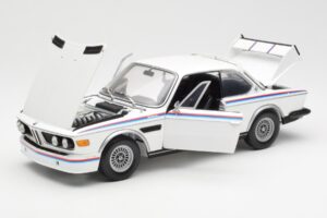 BMW 3.0 CSL E9 Spoilerkészlettel Fehér Minichamps 1:18 180029021 Fém – 2. kép a 8-ből