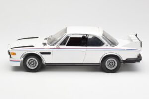 BMW 3.0 CSL E9 Spoilerkészlettel Fehér Minichamps 1:18 180029021 Fém – 4. kép a 8-ből