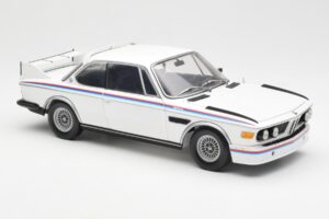 BMW 3.0 CSL E9 Spoilerkészlettel Fehér Minichamps 1:18 180029021 Fém – 6. kép a 8-ből