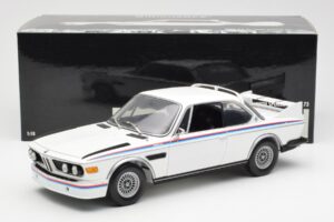 BMW 3.0 CSL E9 Spoilerkészlettel Fehér Minichamps 1:18 180029021 Fém – 8. kép a 8-ből