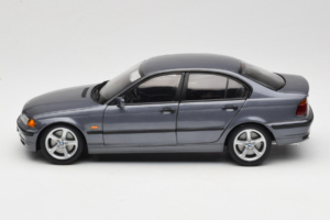 BMW 318i E46 Grey Metallic Márkakereskedői Kiadás UT Models 1:18 80430028459 Fém – 4. kép a 8-ből