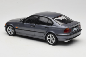 BMW 318i E46 Grey Metallic Márkakereskedői Kiadás UT Models 1:18 80430028459 Fém – 7. kép a 8-ből