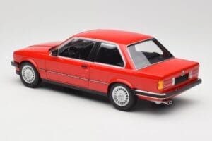 BMW 323i E21 Piros Minichamps 1:18 155026000 Fém – 5. kép a 6-ből
