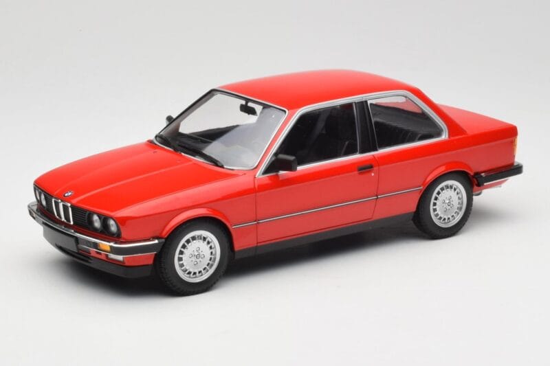 BMW 323i E21 Piros Minichamps 1:18 155026000 Fém