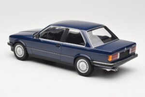 BMW 323i E30 Saturn Blue Minichamps 1:18 155026009 Fém – 5. kép a 6-ből