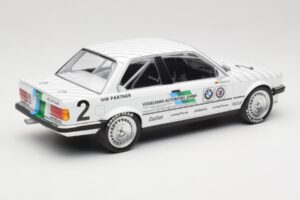BMW 325i E30 #2 O. Manthey Vogelsang Automobile 3rd Place Eifel Race DTM 1986 Minichamps 1:18 155862602 Fém – 2. kép a 6-ből
