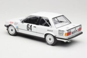 BMW 325i E30 #64 Auto Budde K. Oestreich / E. Rensing Winner 24 Hours Nürburgring 1986 Minichamps 1:18 155862664 Fém – 4. kép a 6-ből