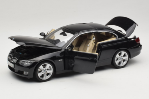 BMW 335i E93 Kabrió Sapphire Black Kyosho 1:18 80430413375 Fém – 2. kép a 10-ből