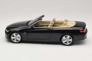 BMW 335i E93 Kabrió Sapphire Black Kyosho 1:18 80430413375 Fém – 4. kép a 10-ből