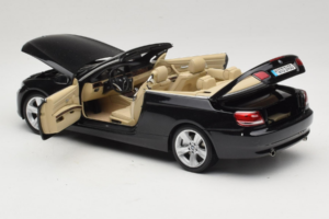 BMW 335i E93 Kabrió Sapphire Black Kyosho 1:18 80430413375 Fém – 5. kép a 10-ből