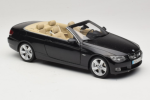 BMW 335i E93 Kabrió Sapphire Black Kyosho 1:18 80430413375 Fém – 8. kép a 10-ből