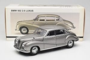BMW 502 2.6 Luxus Silver Beige Metallic AUTOart 1:18 70591 Fém – 8. kép a 8-ből