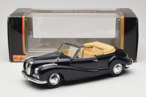 BMW 502 Kabrió Fekete Maisto 1:18 31817 Fém – 8. kép a 8-ből