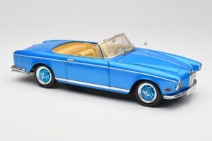 BMW 503 Cabriolet Riviera Blue Revell 1:18 08843 Fém – 7. kép a 9-ből