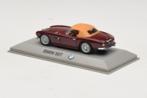 BMW 507 Barna IAA Minichamps 1:43 80429421433 Fém – 3. kép a 5-ből