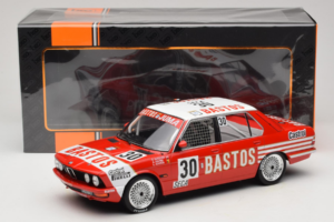 BMW 528i E28 #30 D. Quester / A. Hahne / E. Joosen 24 Hours of Spa Winner 1982 IXO 1:18 18RMC182A Fém – 6. kép a 6-ből