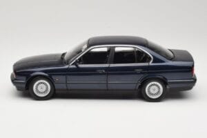 BMW 535i E34 Blue Metallic Minichamps 1:18 100024004 Fém – 4. kép a 8-ből